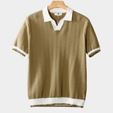 Polo Texturizado com Detalhe em Amêndoa em Contraste