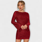 Vestido com Lantejoulas e Costas Abertas