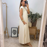 Ana - Vestido Clássico e Confortável