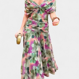 Luana - Vestido Chic com Decote em V