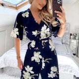 Salopete Culotte Floral em Vários Tons de Azul