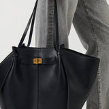 Bolsa Trapezoidal Brianna para Ombro