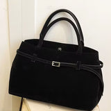 Bolsa de Camurça com Design Sofisticado