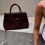 Bolsa de Camurça com Design Sofisticado