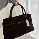 Bolsa de Camurça com Design Sofisticado