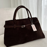 Bolsa de Camurça com Design Sofisticado