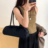 Bolsa Baguette Pauleen em Camurça