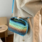 Bolsa Transversal Raphaela em Ráfia Trançada