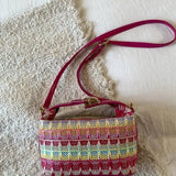 Bolsa Transversal Raphaela em Ráfia Trançada