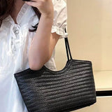 Elegante Bolsa Trançada em Couro Sintético