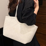 Elegante Bolsa Trançada em Couro Sintético