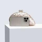 Clutch Valentina com Estilo de Concha