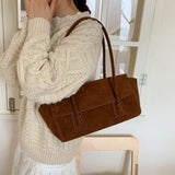 Saco Tote Yara em Suede Sintético com Apliques de Lantejoulas